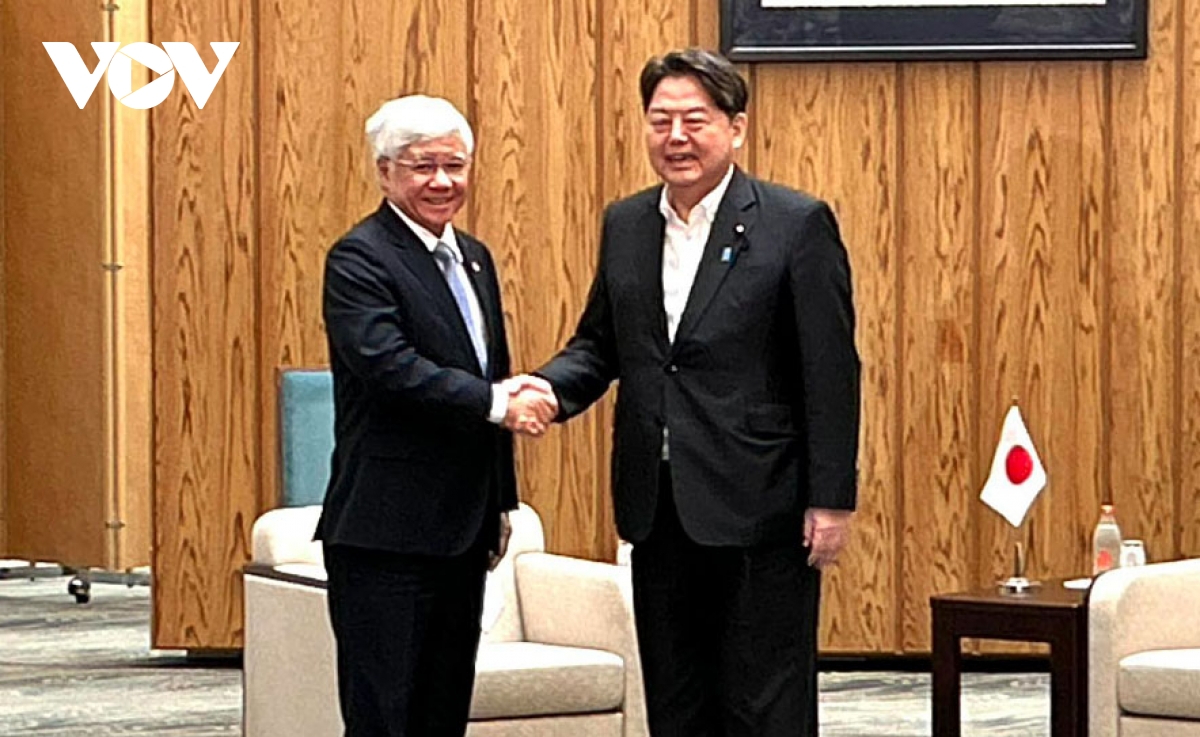 Japan’s Chief Cabinet Secretary praises strong partnership with Vietnam